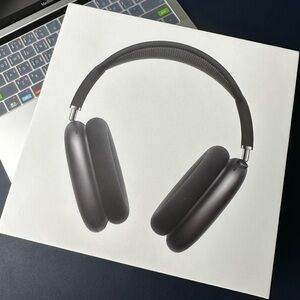 GENUINE Apple AirPods Max A2096 Space Black Wireless Bluetooth Headphones NEW